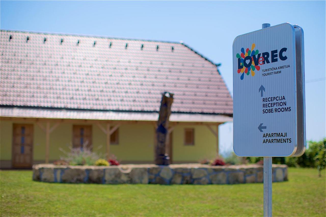 Tourist Farm Apartments Lovrec Jirsovci Exteriör bild