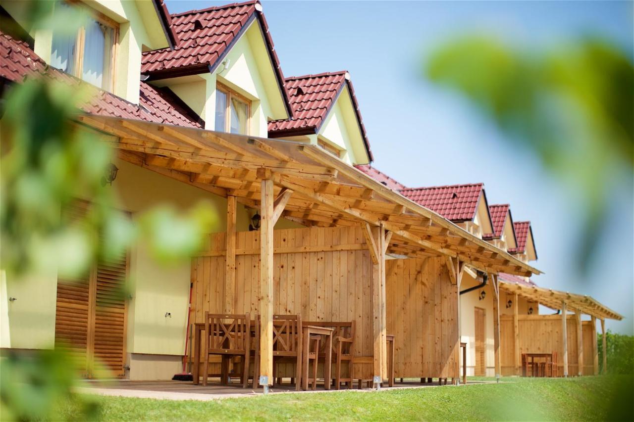 Tourist Farm Apartments Lovrec Jirsovci Exteriör bild